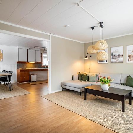 Spacious Villa Located In Beautiful High Coast Domsjo 外观 照片