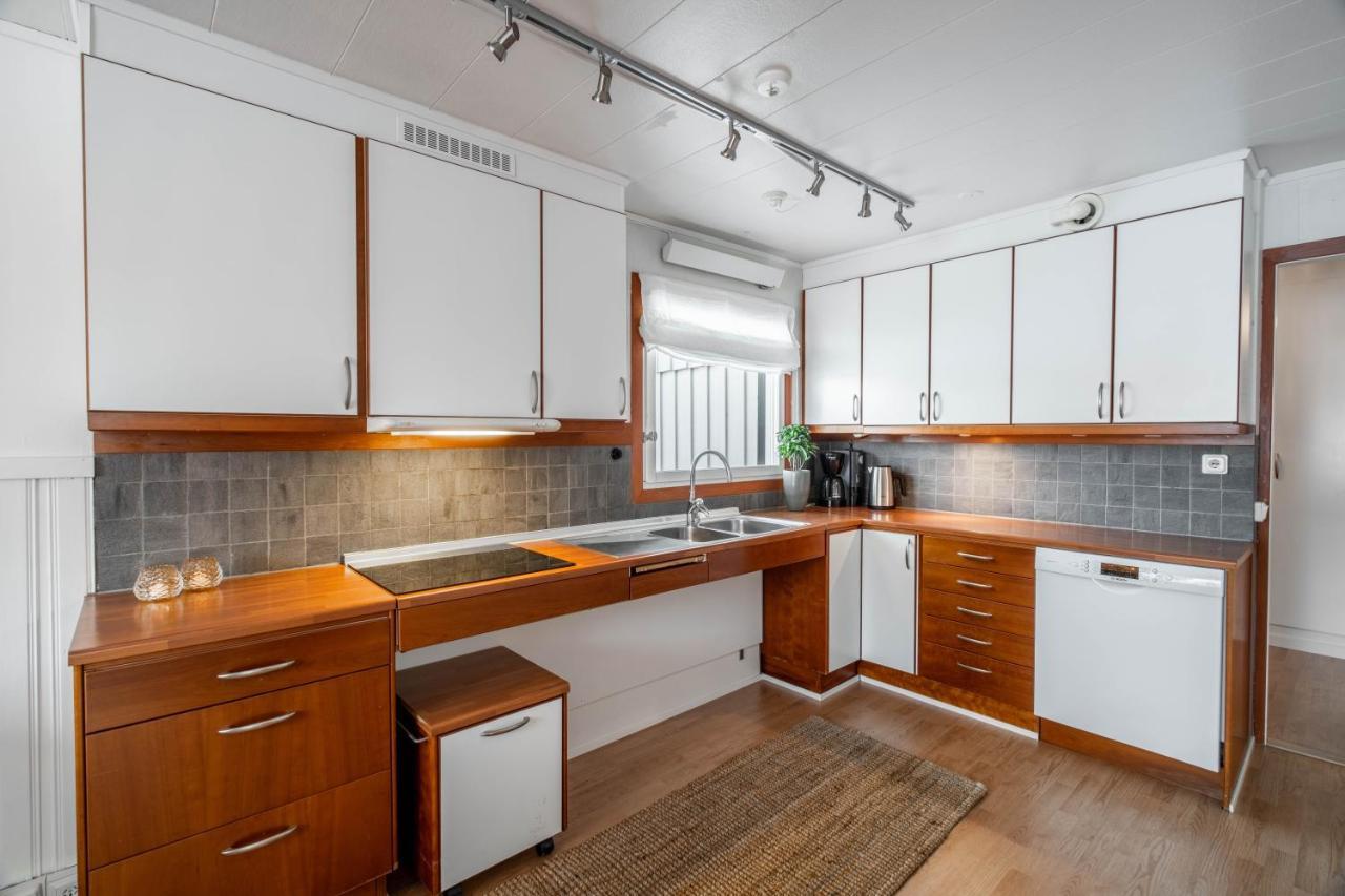 Spacious Villa Located In Beautiful High Coast Domsjo 外观 照片
